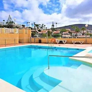 With Swimmingpool, Wifi And Free Parking In Arguineguin
